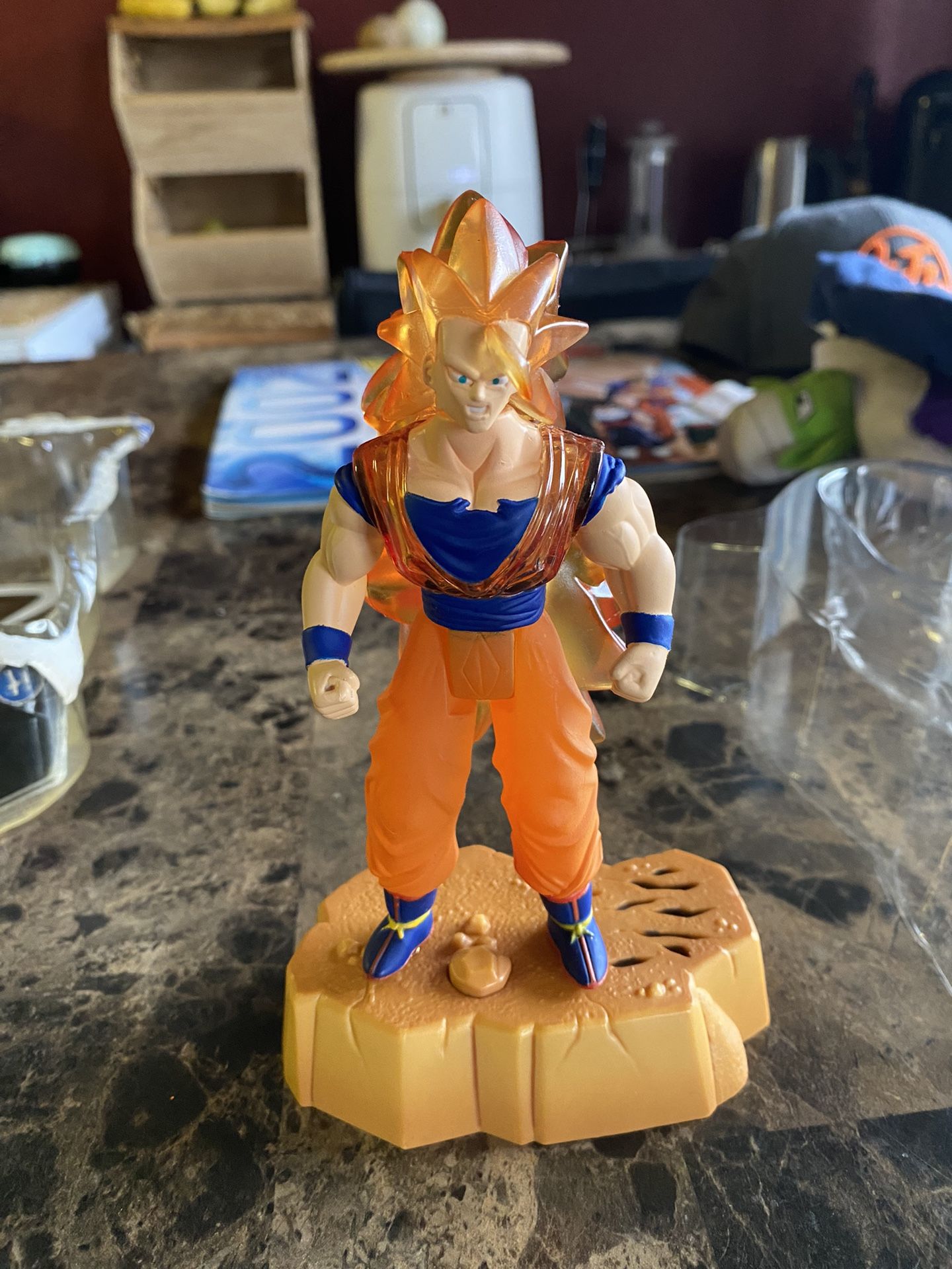 Dragon Ball Z Energy Glow Super Saiyan Goku Inch Action Figure