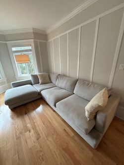 Lindsey 127in L-Shaped Sectional by Living Spaces - Like New - San Francisco, CA