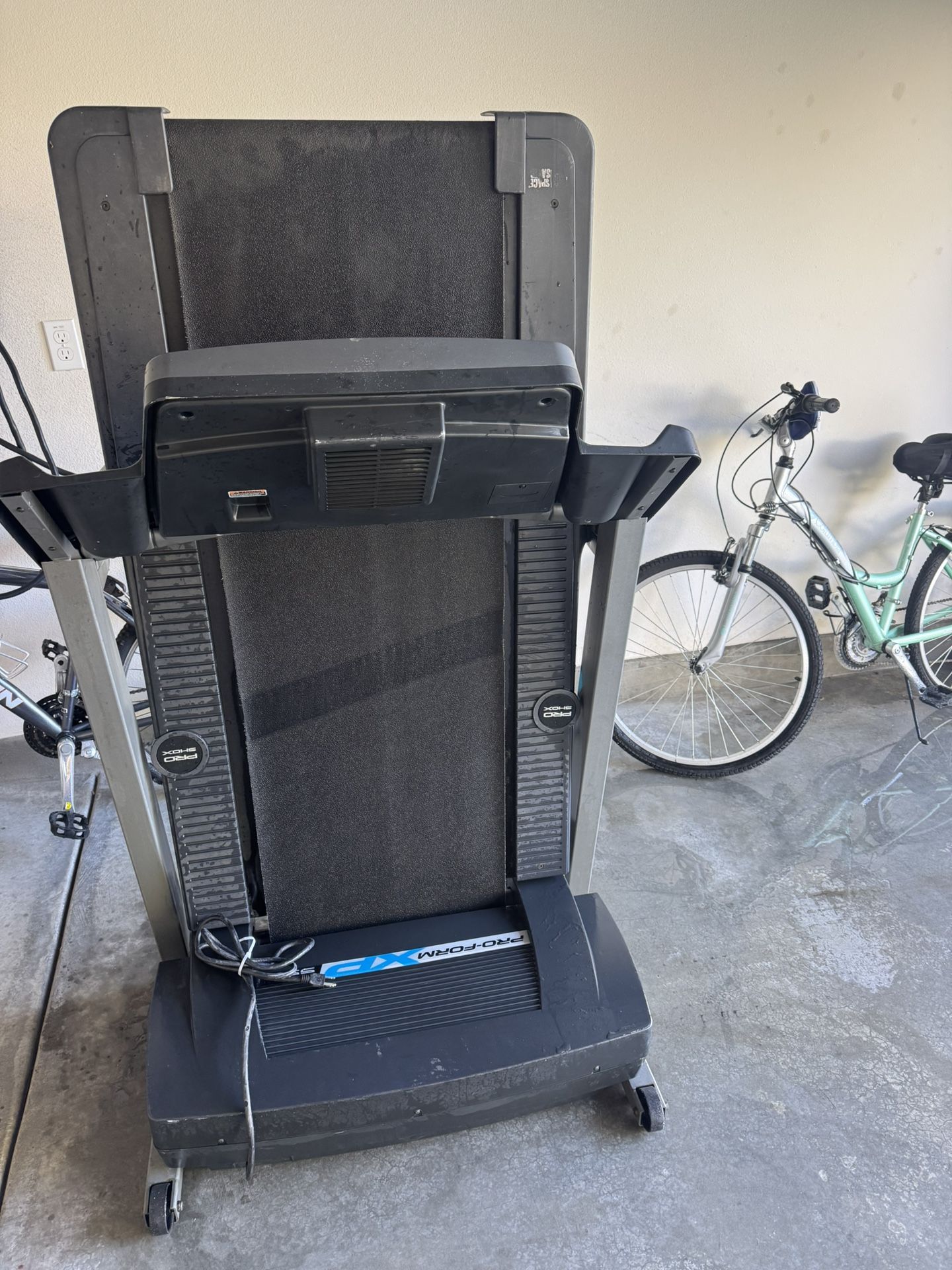 Proform Xp Razor 420 Proform XP Treadmill for Sale in Fullerton, CA - OfferUp