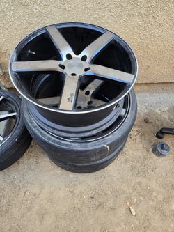 20 " 3 Rims with 2 Tires.