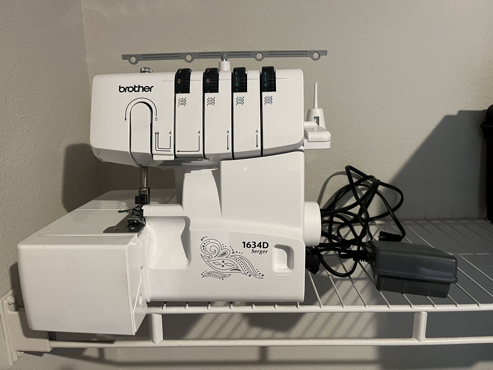Serger Brother 1634D