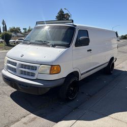 1998 Dodge Ram Van