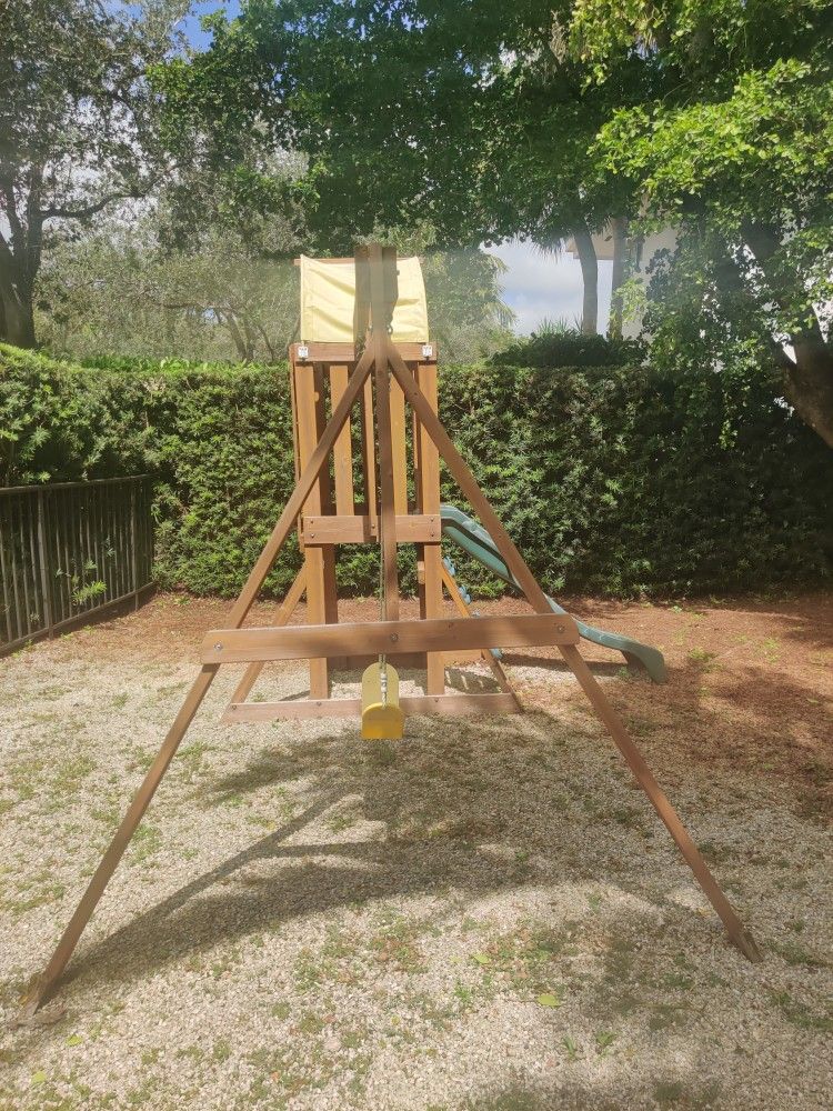 Swing set For Sale 