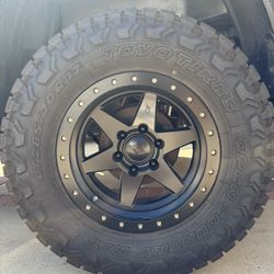 (4) 285/70/17 Toyo Country R/T Trail Tires