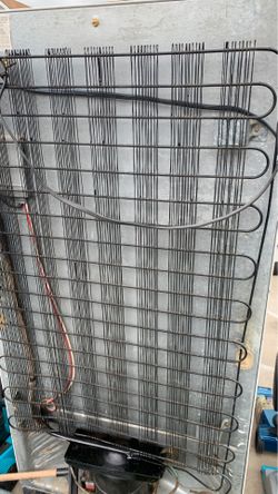 Refrigator with frizer run perfekt 100$