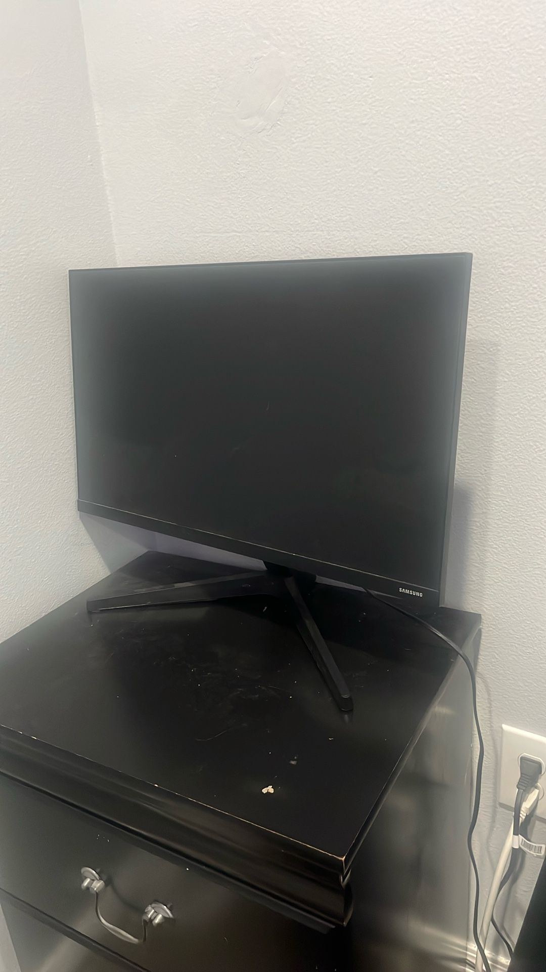 24 Inch Samsung Computer Monitor