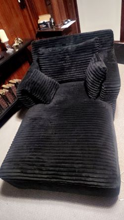 2 Boneless couch chair
