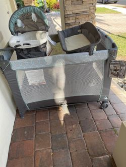 Ingenuity Smart & Simple Playard with Changing Table