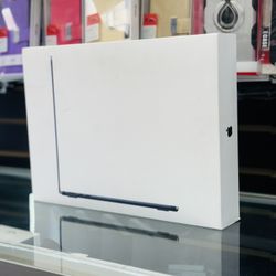 MacBook Air M3 Chip 13 Inch 