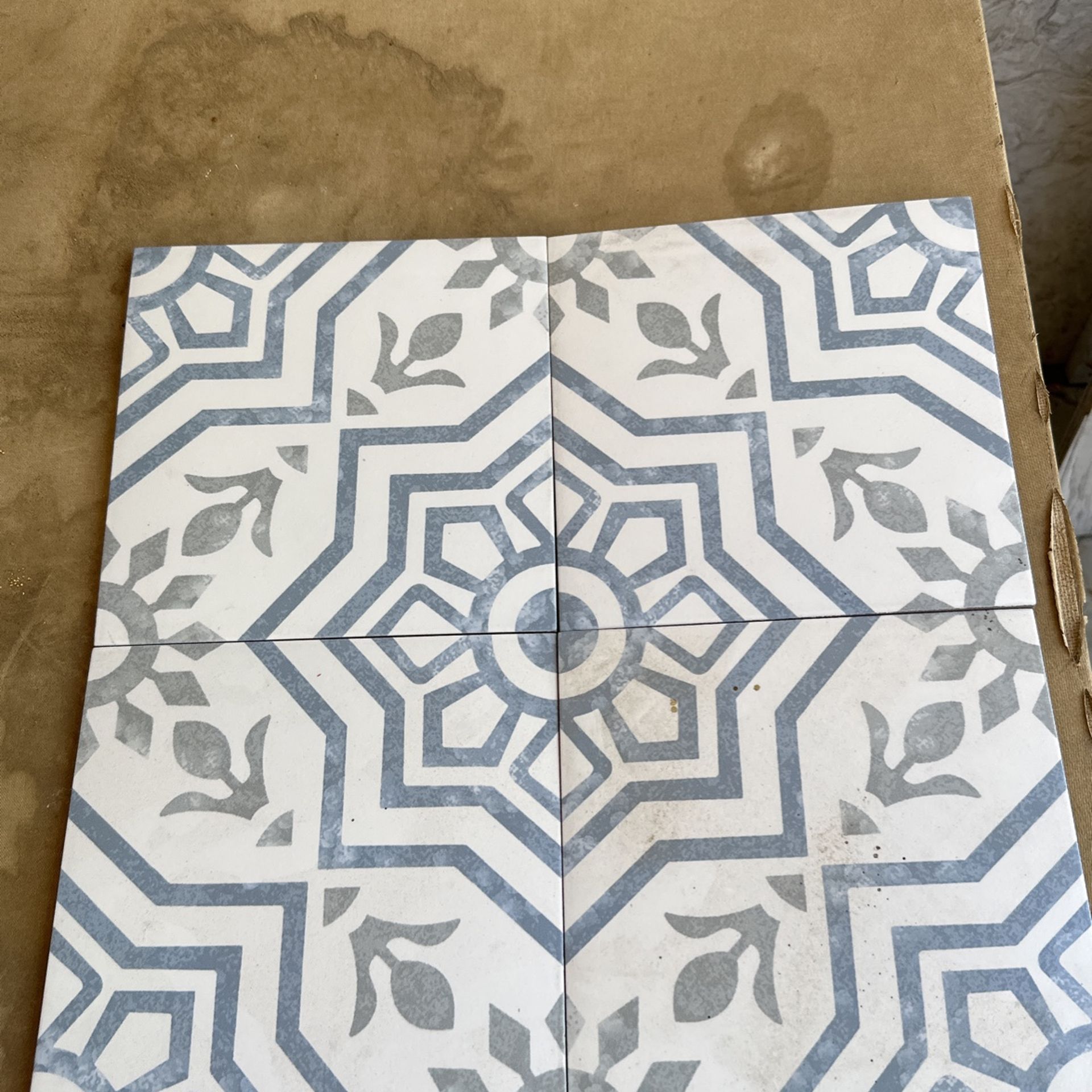 Stratford Decorative Porcelain Tile