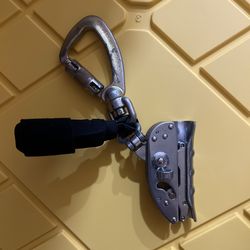 Skylotec Claw Vertical Cable Sleeve Fit 3/8 in & 5/16 in. Solid Core Rope