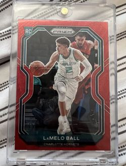 2021 Panini Prism Lamelo Ball Ruby Wave RC.