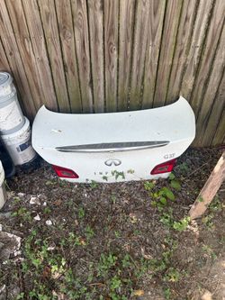 Infiniti g37 trunk