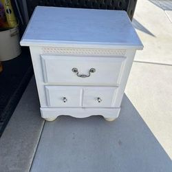 Solid Wood Nigjtstand