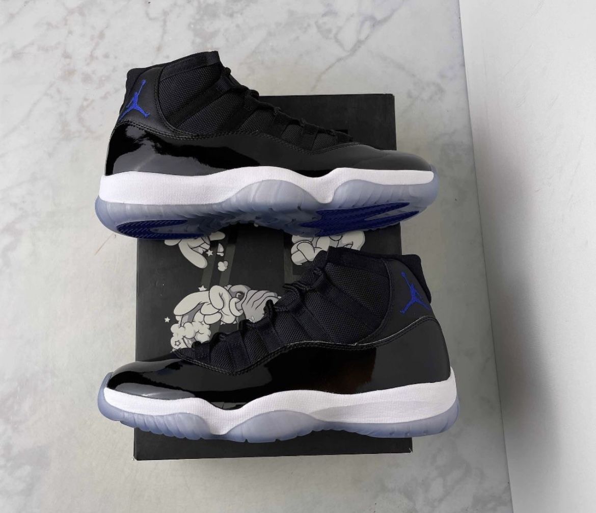 Jordan 11 Space Jam