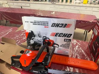 Echo CS-4010 18 in. 41.6 cc 2-Stroke Gas Rear Handle Chainsaw like new