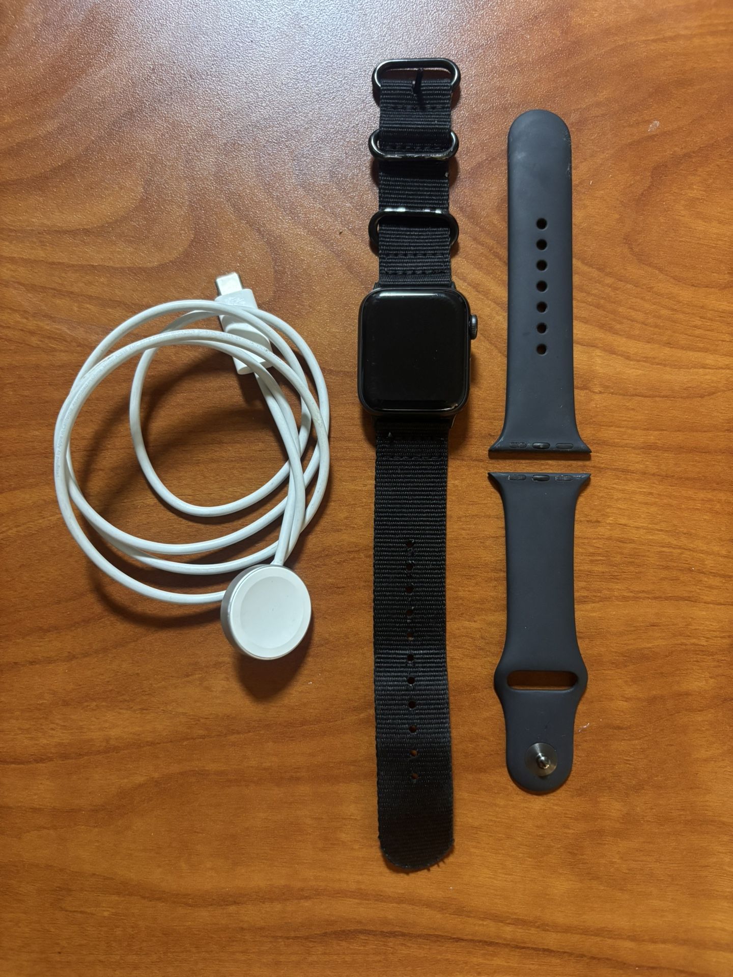 Apple Watch SE 40mm