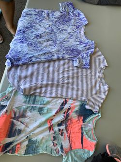 Kids ivivva shirts, 3 t-shirts