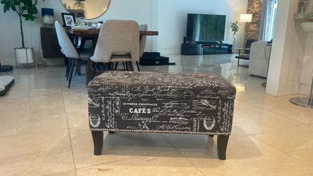 Storage seat
