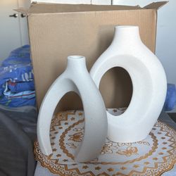 White Vase Set