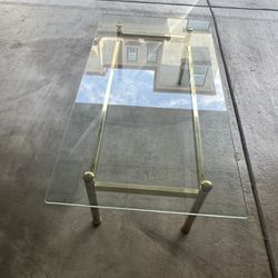 Glass coffee table 
