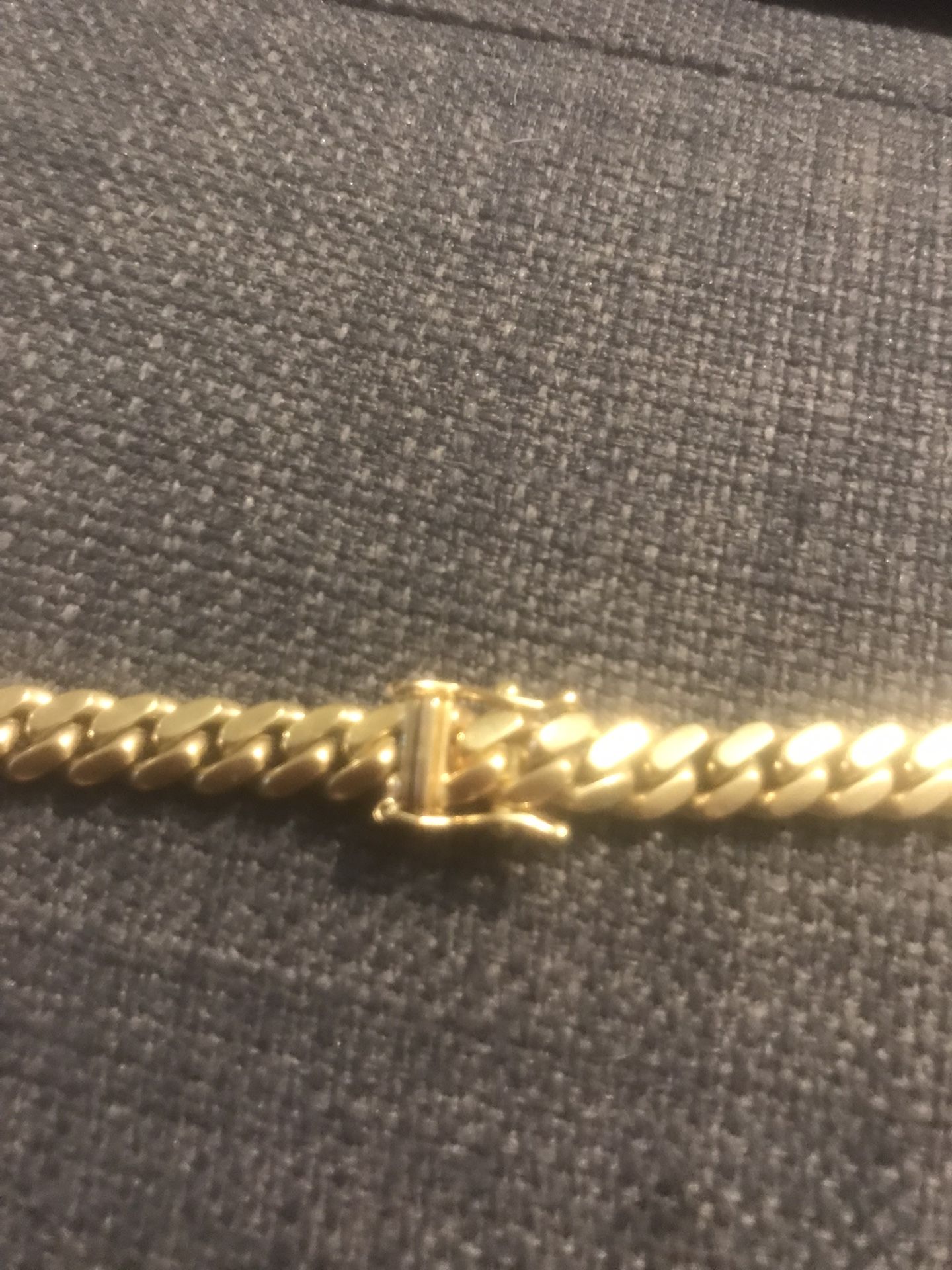 14k Cuban Link Gold Chain. 66 Grams - 24 “ . Box Clasp Real Gold 