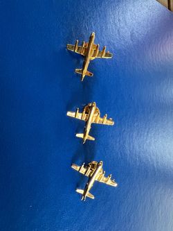 Gold Airplane Pins New
