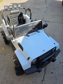 Electric jeep