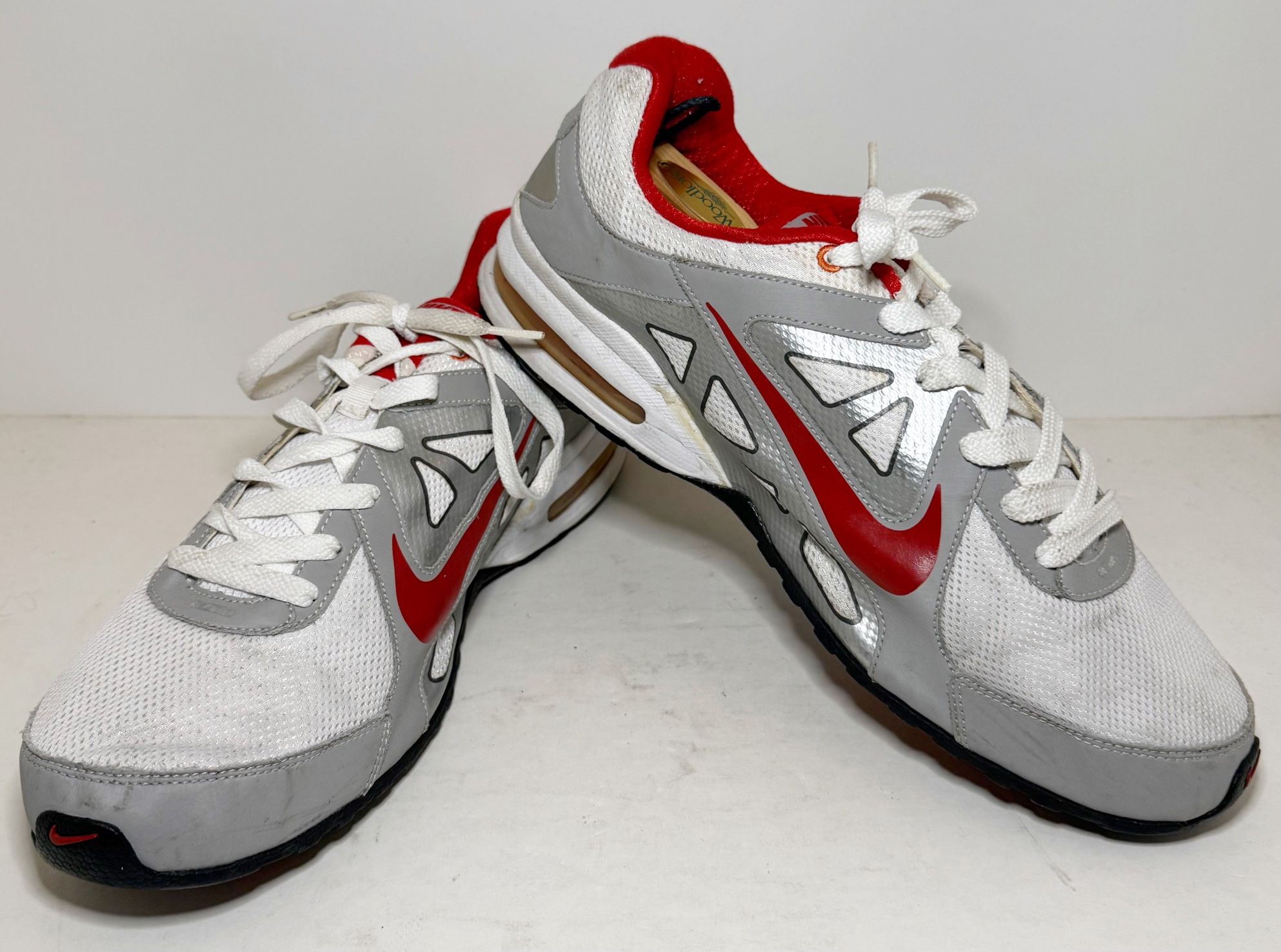Used 2011 Nike Air Max Sonic 519141-160 White Red Men's Size 10.5 Good Condition