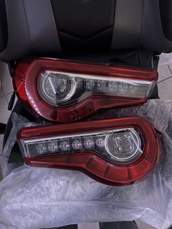Toyota 86 OEM Tailights