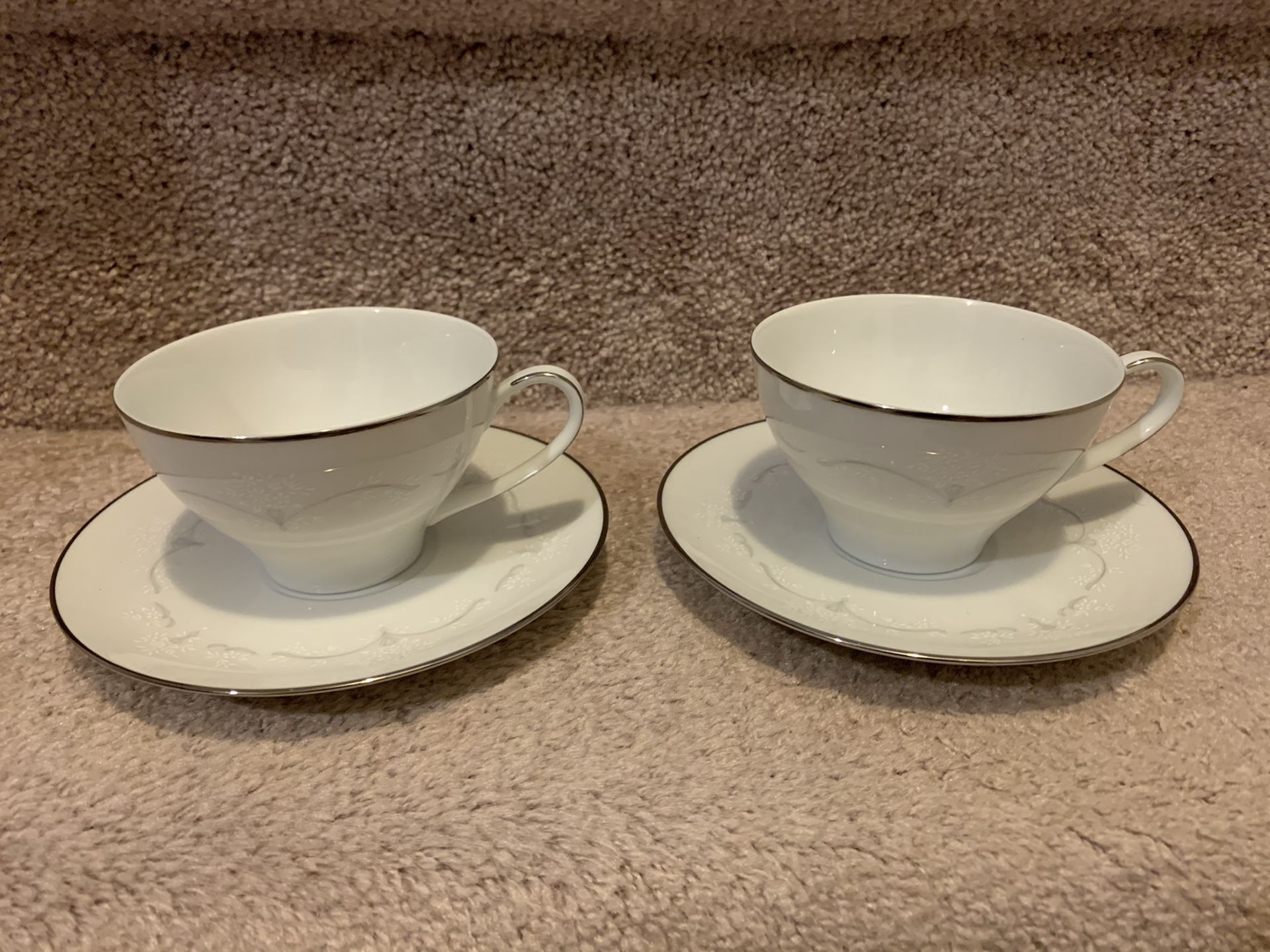 2 sets Noritake Whitebrook cups and saucers