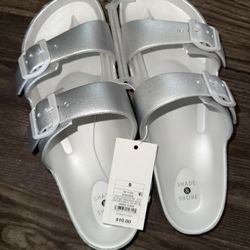 Size 9 Women NWT