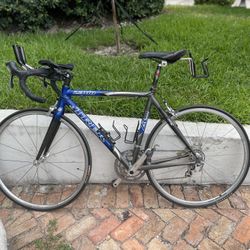 Women’s Trek Racing Bike