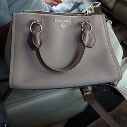 Michael kors crossbody