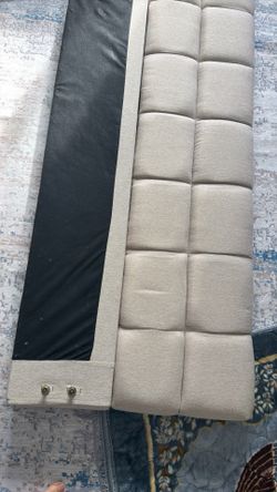 Beige Queen Frame Bed It’s Really Clean