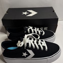 Converse Star Replay Platform Women Size US 10 Black/White
