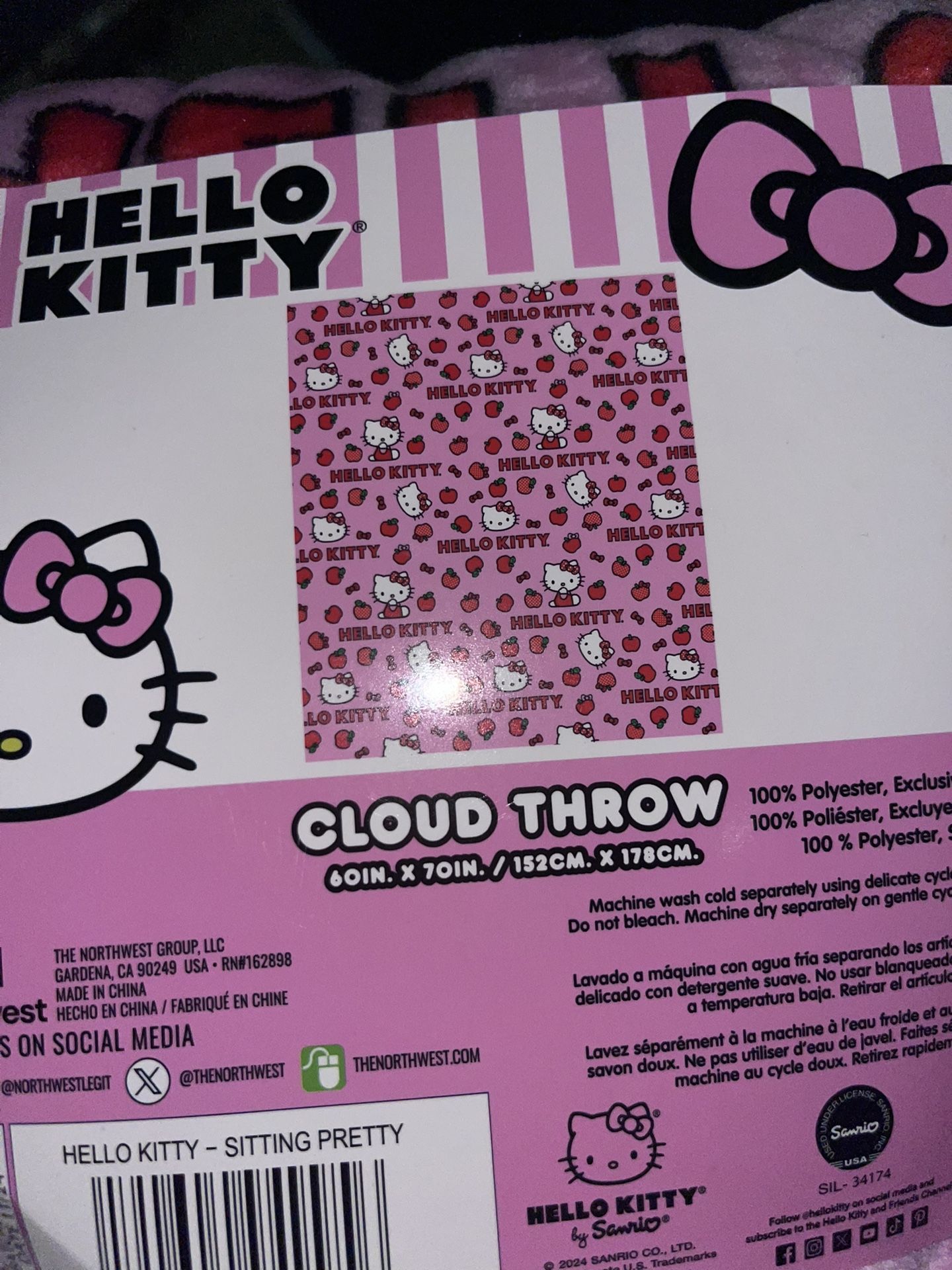Hello kitty blanket