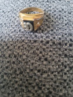 Mens initial ring D