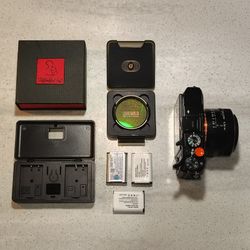 Sony RX1RII (Like New) + Extras