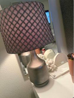 2 lamps (with charging station)
