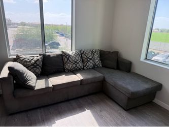 $600 for couch