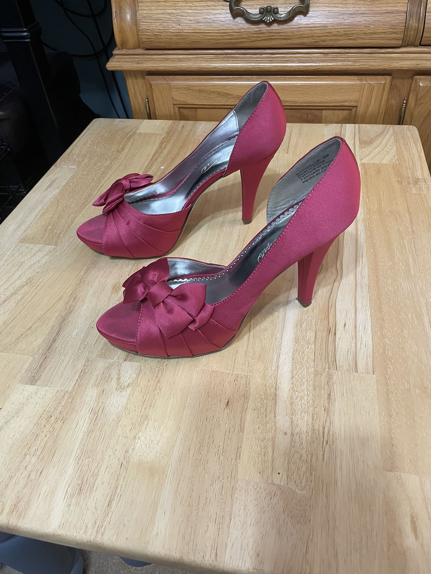 💕Michaelangelo Satin Heels- Maribelle Pink, Size 9M💕