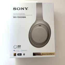 Sony XM4 headphones brand New