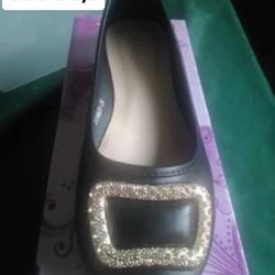 New Women’s Flat Shoes Available In size 8.5, 9