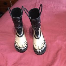 Boys Rain boots Size 12 K $ 15