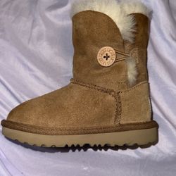 Ugg Boots Size 9 Kids