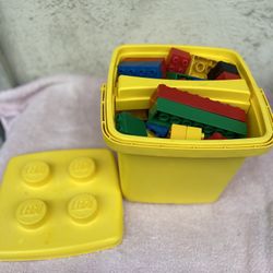 Lego Duplo Toys .