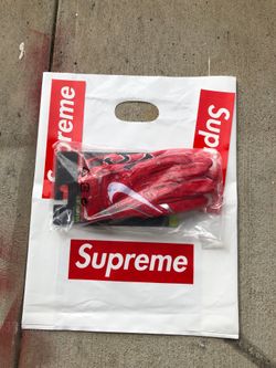 BRAND NEW! Supreme x Nike Vapor Jet Gloves Red Medium
