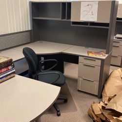 Used Work Station (3 Units Sold Together)