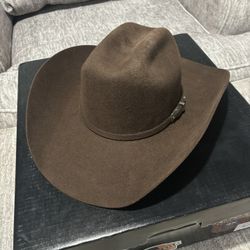 Cavender's Rodeo Collection Chocolate 4X Felt Cowboy Hat size 7 3/8